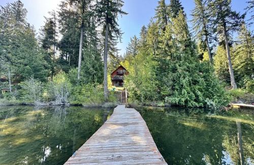 Leavenworth Casa | Otter Chalet on Fish Lake by NW Comfy Cabins