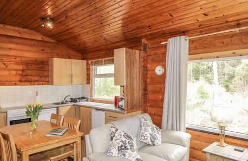 Marybank Cabaña | Otter Lodge, STRATHPEFFER