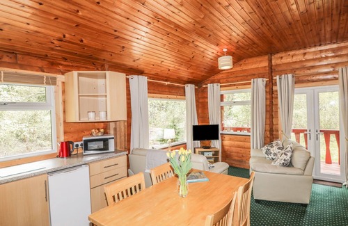 Marybank Cabaña | Otter Lodge, STRATHPEFFER