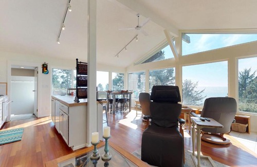 Otter Rock Casa | Otter Rock Hideaway