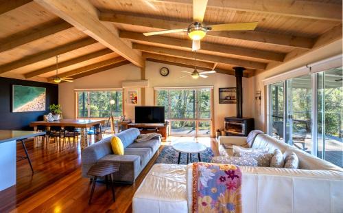 Johanna Casa | Otway Valley Lodge