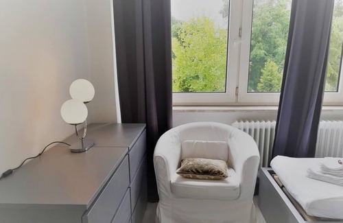 Bramfeld Apartamento | Our apartment no. 4 is located in our apartment house Haldesdorfer Straße and is quietly located to the back of the building, perfect for the small family.