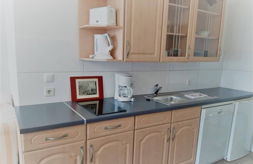 Bramfeld Apartamento | Our apartment no. 8 is situated in a quiet area on the side of the building and offers 45 m2 of space for 2-4 persons.