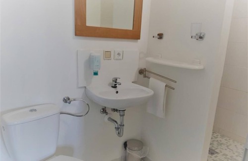 Bramfeld Apartamento | Our apartment no. 8 is situated in a quiet area on the side of the building and offers 45 m2 of space for 2-4 persons.