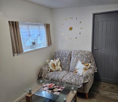 Staple Hill Apartamento | Our beautiful little house makes you stay magical