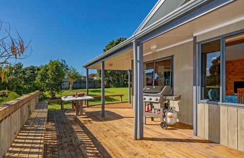 Matarangi Casa | Our Escape - Matarangi Holiday Home