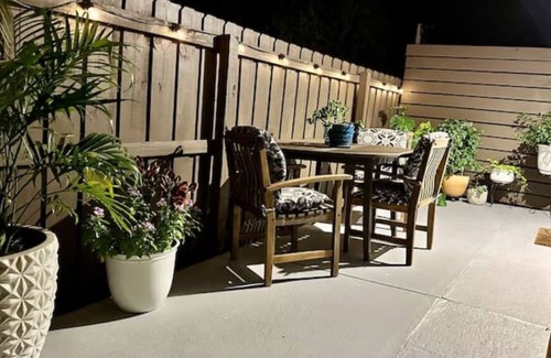 Cocoa Apartamento | Our Great Suite is near Port Canaveral, Cocoa Beach & the beautiful East Coast.