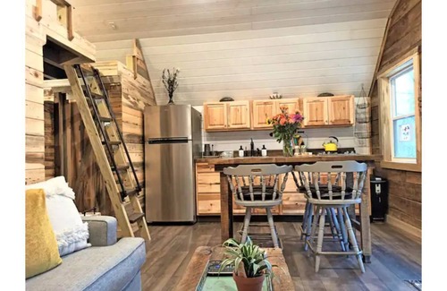 Deep Gap Cabina | Our Happy Little Hut