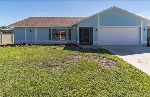 San Carlos Park Casa | Our Happy Place - Cozy 3bd 2ba home with heated pool