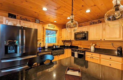 Robbinsville Casa | Our Happy Place in Robbinsville