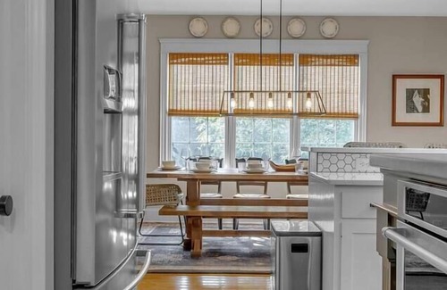 Orchard Park Casa | Our Hive | Spacious, Luxe, 8 Mins to Stadium