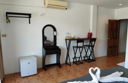 Ko Lanta Apartamento | our home at lanta