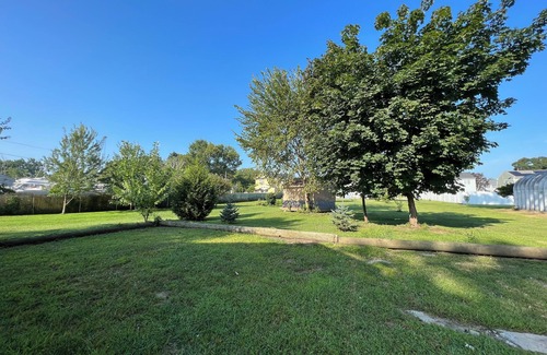 Warwick Apartamento | Our home boasts gorgeous views and a short walk from the beach & marina.