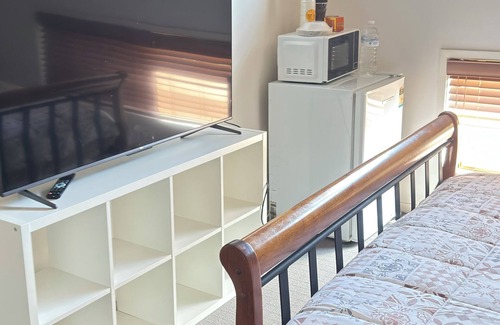 Griffin Casa | Our house is at the close end of the Griffin .