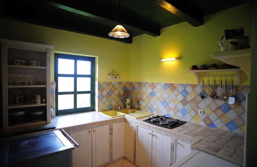 Orahovica Casa | Nuestra casa (****) está ubicada en el Parque Natural Papuk, cerca del lago.