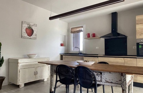 Marotta Apartamento | Our house is ideal for large families or groups of friends. With swimming pool.
