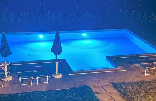 Marotta Apartamento | Our house is ideal for large families or groups of friends. With swimming pool.