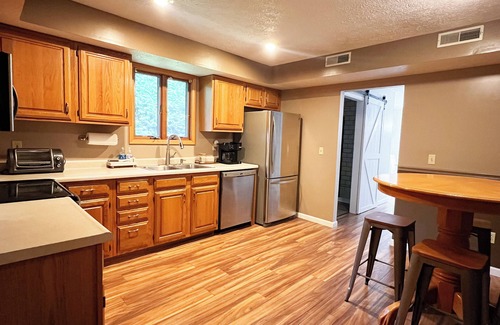 Cheat Lake Casa | Our Lovely Lake House Large Groups Welcome + Great Location!