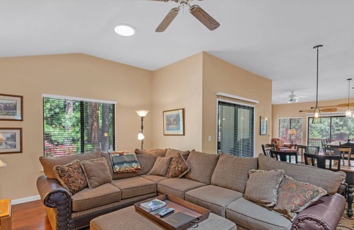 Plumas Eureka Estates Casa | Our most popular 3 bedroom home! - 114 Cottonwood drive