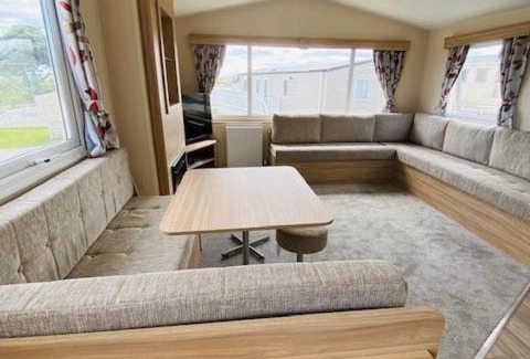 Grampound Casa | Our Osprey sleeps 4-6 persons-Tranquil holiday away from it all yet not far from St Austell- The Holiday Home has two bedrooms, living and dining area, equipped kitchen-decking-outdoor furniture-fishing lakes- This holiday home is not pet friendly