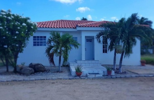 Santa Cruz Casa | ~*Our Paradise*~ 3-bedroom home with a pool