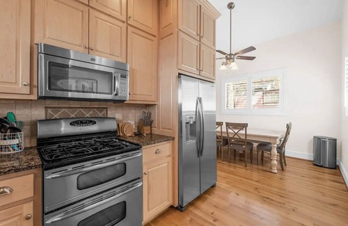 New London Casa | Our Peachy Keen Paradise