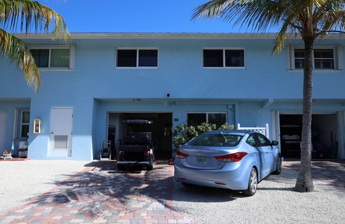 Key Largo Villa | Oceanfront Villa overlooking the Atlantic and Molasses Reef Marina