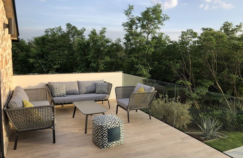 Babici Villa | Villa de piedra de lujo, piscina privada, vistas al mar, amplias terrazas y jardín