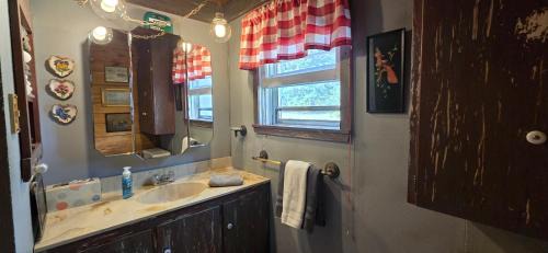 Rochert Casa | Our Rustic Home Country Retreat