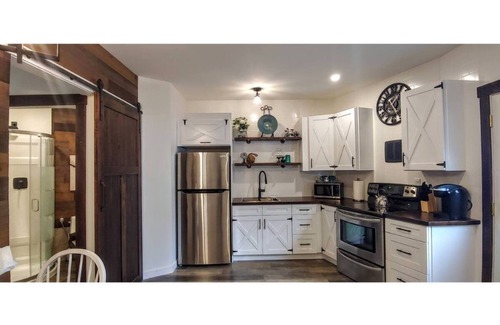 Upper Ten Oaks Casa | Our Suite PLACE-Fully Equipped & Super Clean