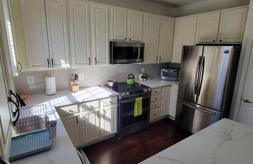 Capitol View Casa | Our Washington DC Townhome with beautiful contemporary high end taste!