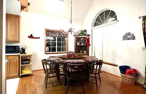 Long Barn Casa | Our Whittle Cabin near Pinecrest w/WiFi