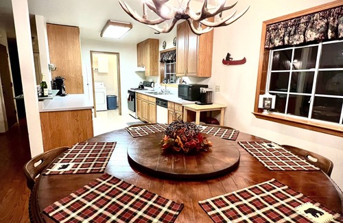 Long Barn Casa | Our Whittle Cabin near Pinecrest w/WiFi