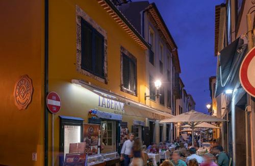 Old Town Apartamento | OurMadeira - Taberna Apartments, old town