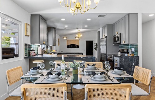 Araby Casa | Out Of Office - Comfort Meets Sophistication!