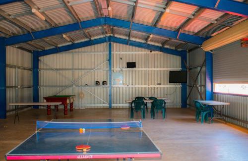 East Carnarvon Otro | Outback Oasis Caravan Park