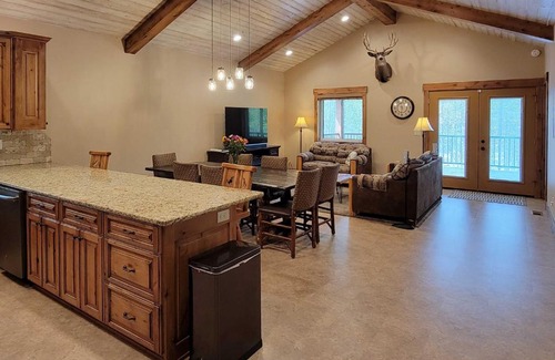 Island Park Casa | Outdoor Adventure Hub about 20 Miles to Yellowstone!
