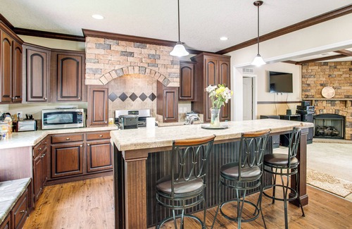 Huntcliff Casa | Outdoor Dining, Grill & Yard: Eastover Gem!