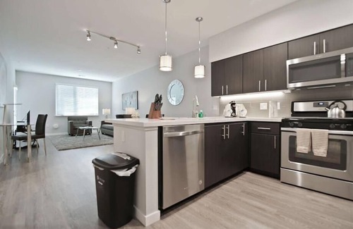 Menlo Park Apartamento | Outdoor Heated Pool & Rooftop | Menlo Park | Baylands