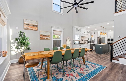 Gulfport Casa | Outdoor Kitchen - Walk to Beach - Fire Pit - Dogs