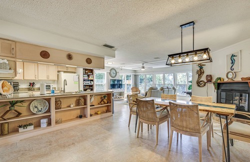 Woods N Waters Casa | Outdoor Oasis: Canal-Front Home in Crystal River