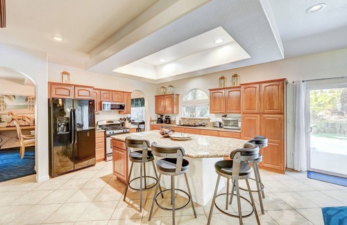 Spring Valley Casa | Outdoor Oasis Retreat 10-bedroom Sleeps 22, Sports,Amenities, Arcade, Sauna, Spa