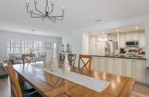 Lighthouse Point Casa | Outdoor Oasis Heated Pool, Hot Tub, Fire Pit, Tiki, Games