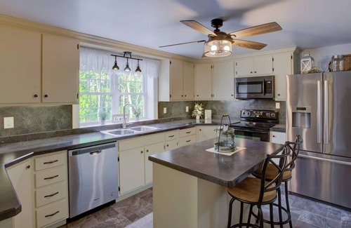 Honey Brook Casa | Outdoor Oasis with pickleball, swimming pond, basketball, shuffleboard & pavilion with kitchen