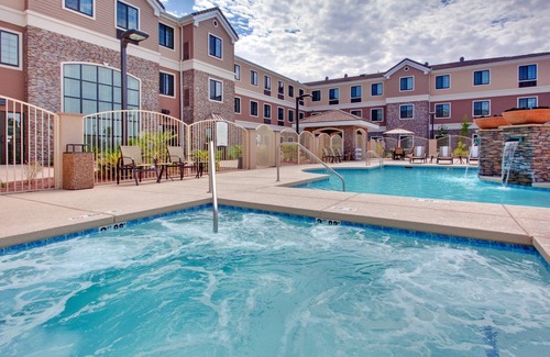 Tucson Condominio | Piscina al aire libre + desayuno gratis + Wi-Fi gratis | Cerca del aeropuerto de Tucson