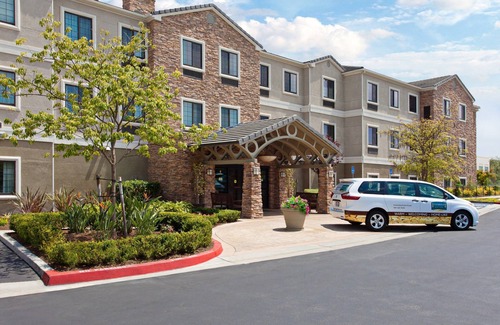 Lake Forest Condominio | Piscina al aire libre y bañera de hidromasaje. Desayuno gratis. 30 minutos en coche a Disney!
