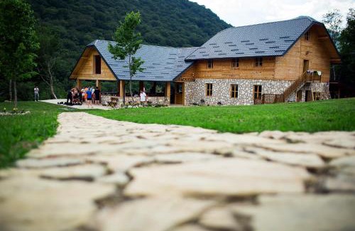 Foca Complejo | Outdoor resort TaraSport