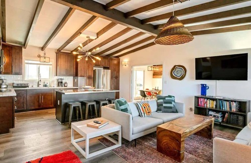 Wonder Valley Casa | Outdoor Theatre | Games| BBQ | Fire Pit | Dogs Ok