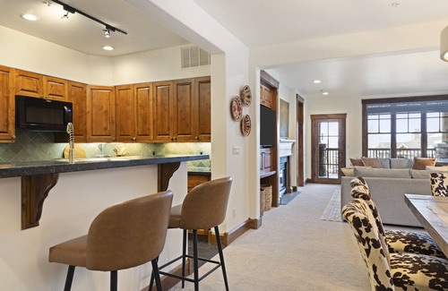 Jackson Condominio | Puesto de avanzada: Grand View 3520