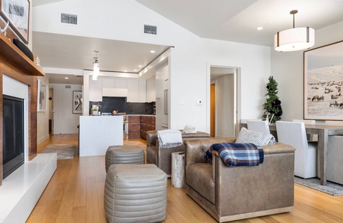 Jackson Condominio | Puesto avanzado: One Town Hill 305